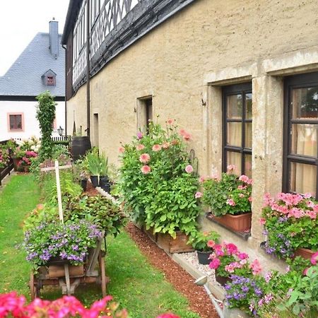 Ferienwohnung "Zum Schlosskeller" Wolkenstein Exterior photo